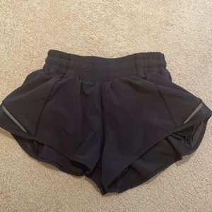Lululemon Hotty got shorts size 2 regular